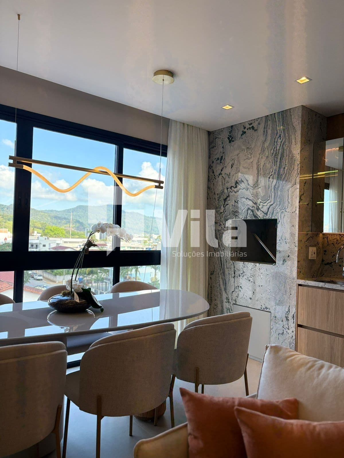 Apartamento mobiliado e equipado