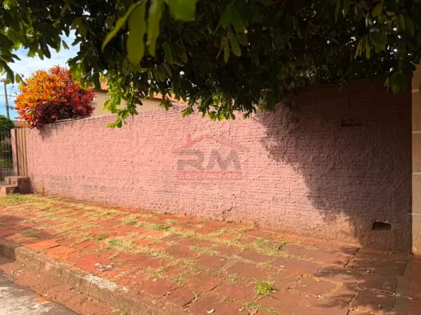 Lote/Terreno em Santa Cruz do Rio Pardo - Vila Oitenta