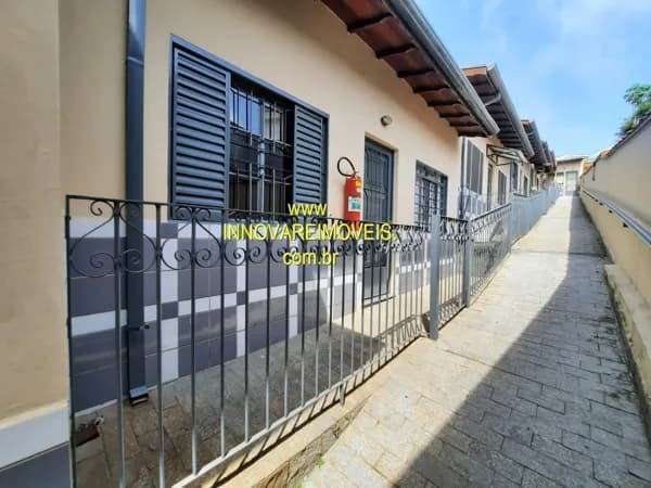 Casa em Poços de Caldas - Jardim Country Club