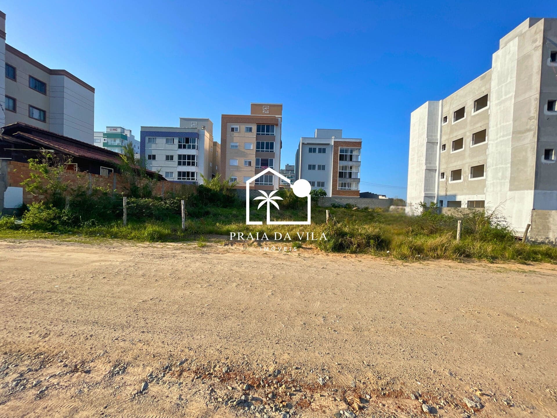 Terreno De 700m² No Village | Espaço E Potencial Para Grandes Projetos