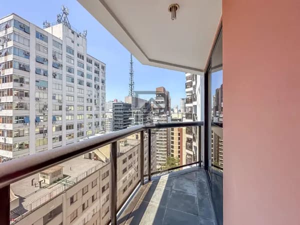 Apartamento Duplex JARDIM PAULISTA andar alto