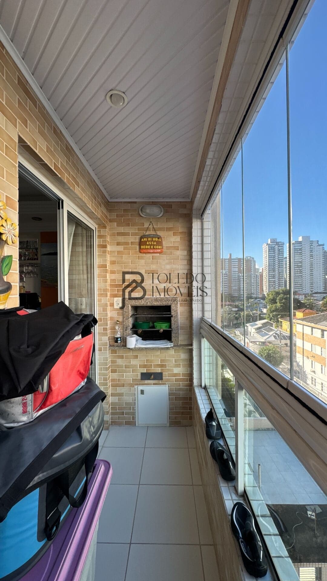 APARTAMENTO DE 2 DORMITÓRIOS COM 1 SUÍTE E 1 VAGA À VENDA R$ 680.000,00 – Canto do Forte, Praia Grande/SP