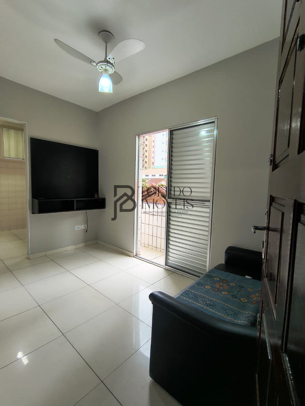 APARTAMENTO DE 01 DORMITÓRIO COM 01 VAGA À VENDA R$ 249.000,00 – PRAIA GRANDE