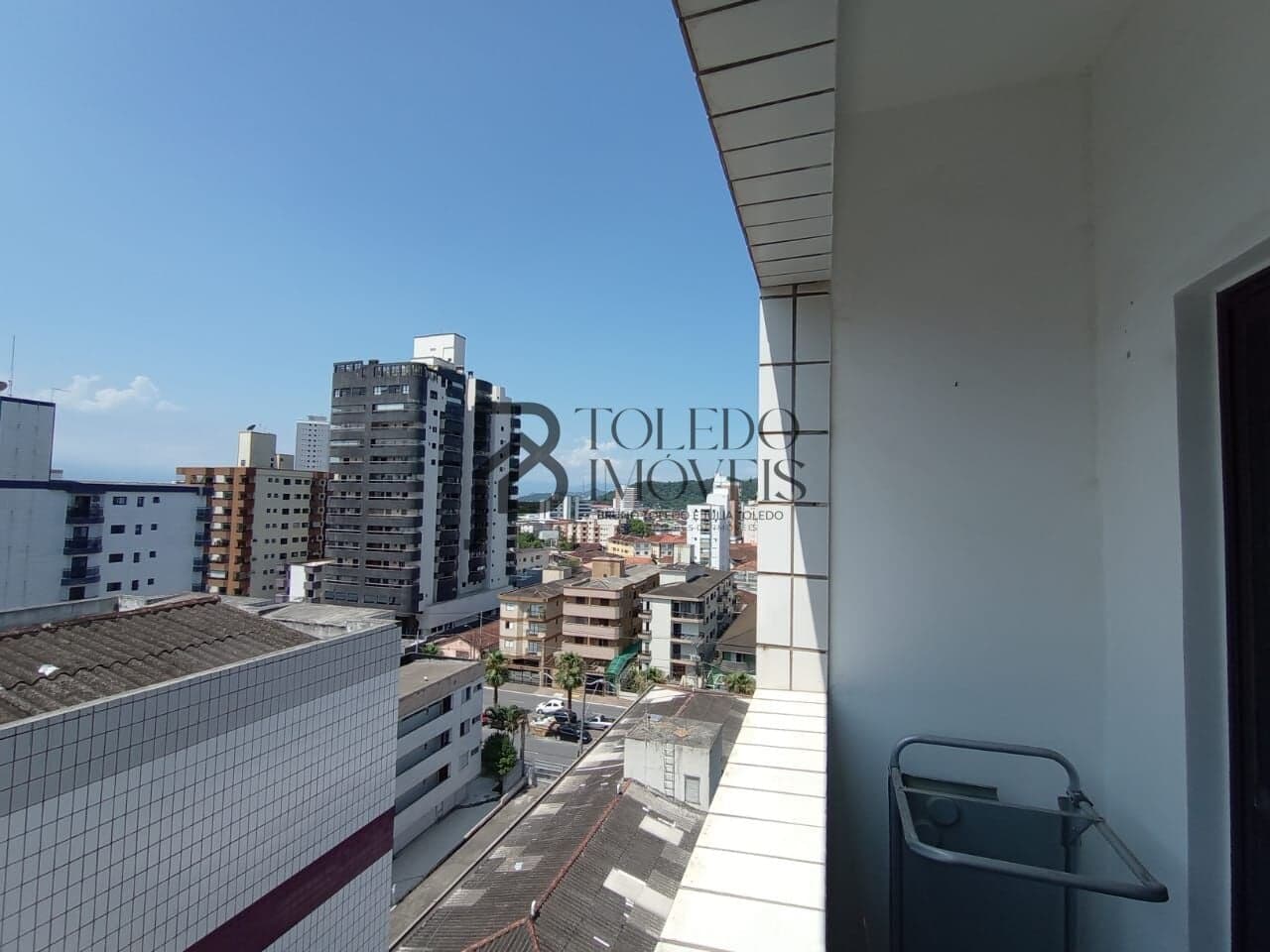 APARTAMENTO DE 1 DORMITÓRIO COM 1 VAGA À VENDA R$ 285.000,00 – Vila Guilhermina, Praia Grande/SP