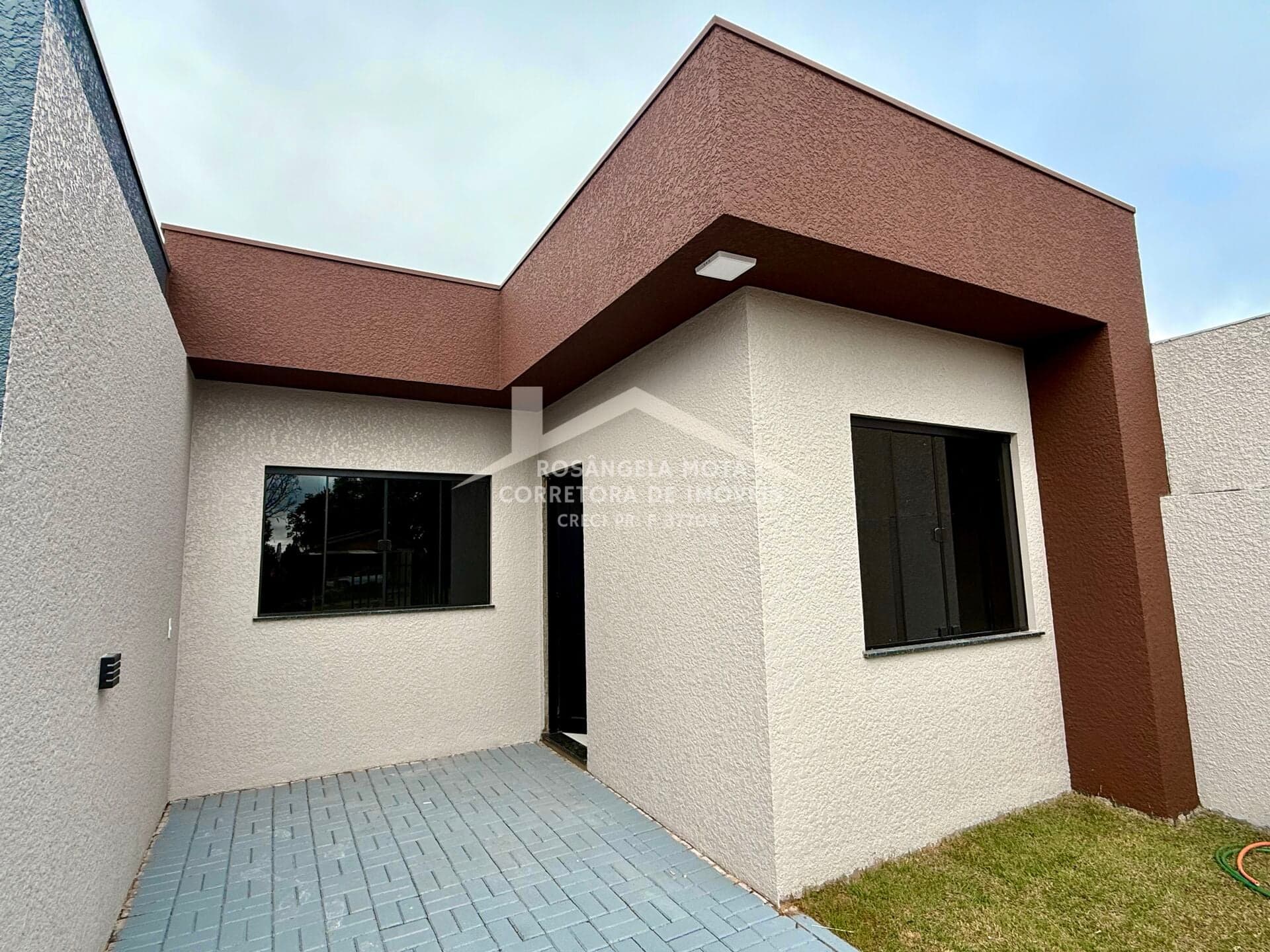 Casas novas à venda