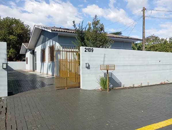 Casa à Venda