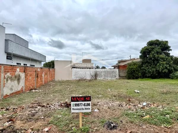 Terreno à Venda