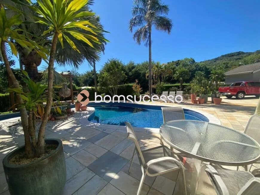 Casa de condomínio com 5 dormitórios à venda, 891 m² por R$ 6.000.000,00 - Clube da Montanha - Atibaia/SP