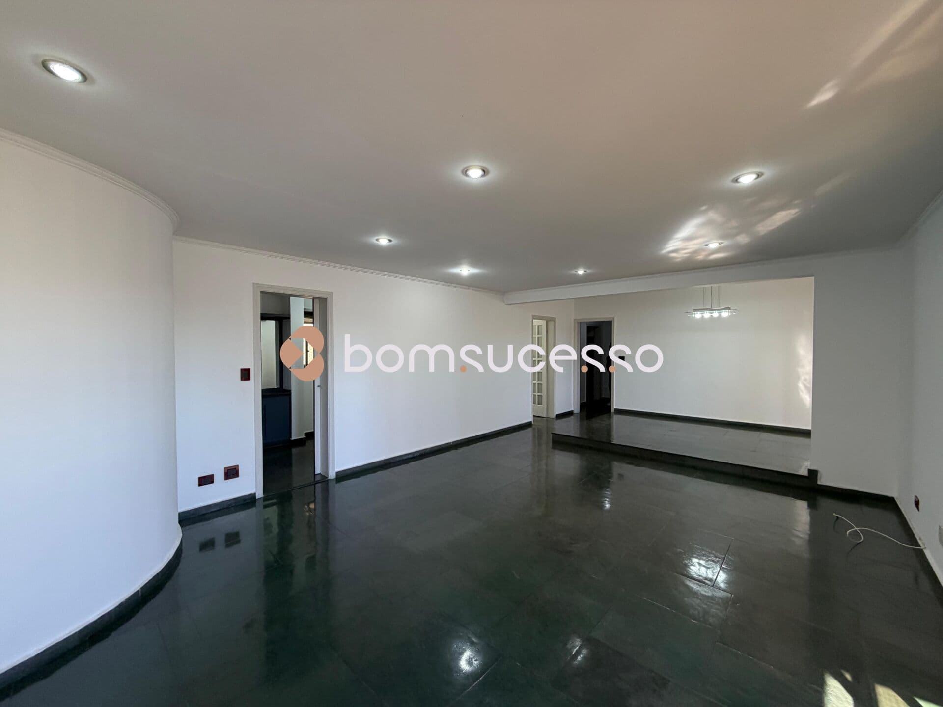 Apartamento com 3 dormitórios à venda, 132 m² por R$ 850.000 — Vila Regente Feijó — São Paulo/SP