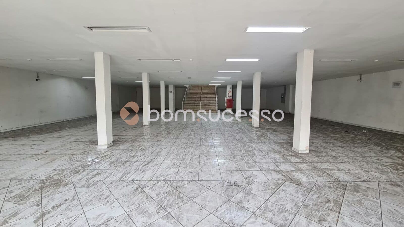 Galpão Comercial para alugar, 2714 m² por R$ 102.000,00/mês - Quarta Parada - São Paulo/SP