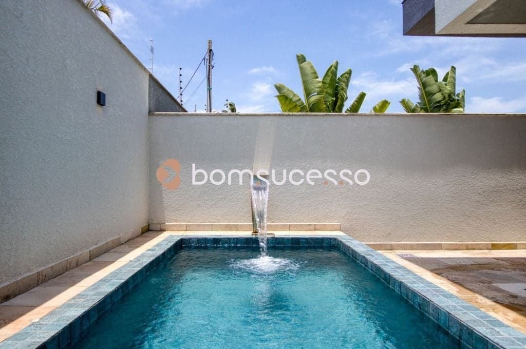 Sobrado 300 metros da praia, com 2 suítes à venda, 120 m² por R$ 650.000 - Cibratel II - Itanhaém/SP
