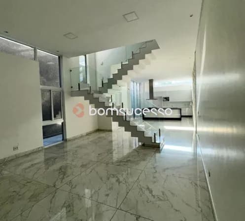 Sobrado alto padrão no Tatuapé, 04 suítes, 02 vagas, 6,50x30, 195 m² e 440 m² de área construída.