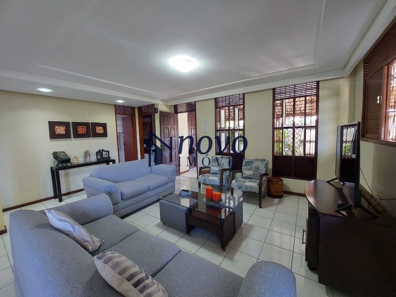 Casa na Tororós com 4 dormitórios à venda, 299 m² por R$ 700.000 - Lagoa Nova - Natal/RN