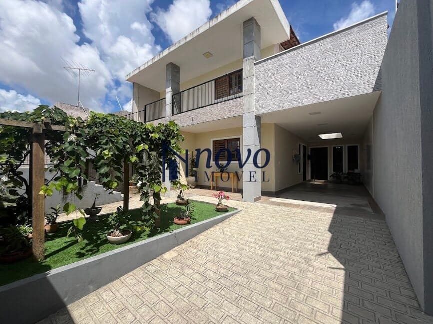 Sobrado em Parnamirim - Nova Parnamirim