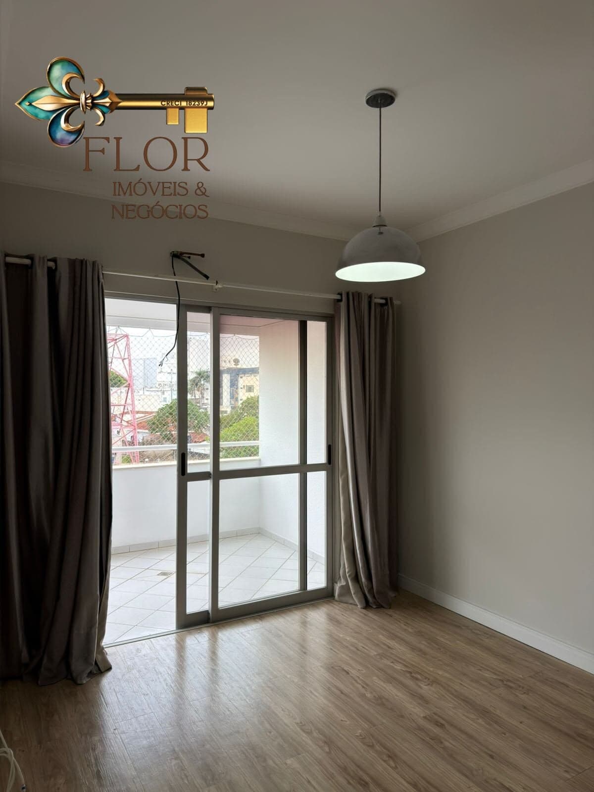 Apartamento à Venda no Edifício Villa Asturias bairro Araés – 100 m²