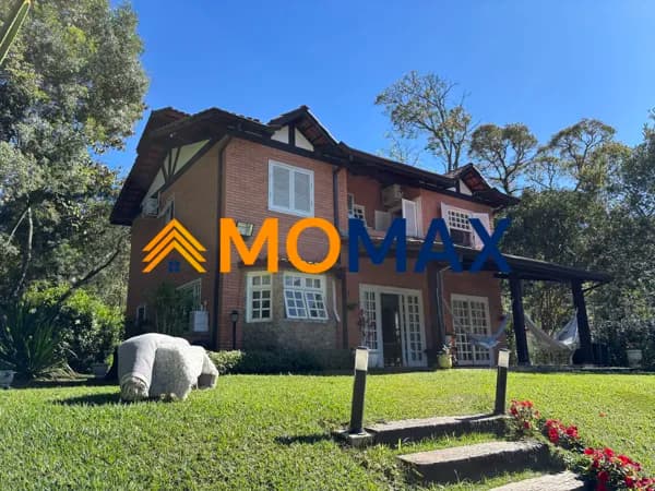 Belíssima Casa a Venda no Condomínio Patrimônio do Carmo