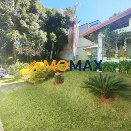 Residência com lazer completo no Condomínio Pinheiros Tênis Village – Conforto, espaço e qualidade de vida