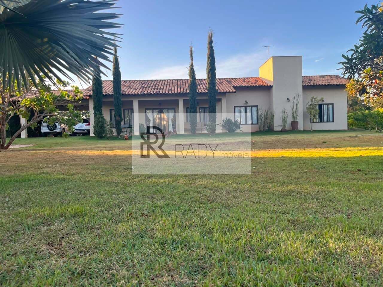 CASA TÉRREA COM EDÍCULA EM CONDOMÍNIO DE CHÁCARAS – EXCLUSIVIDADE SANTO ANTÔNIO DE GOIÁS