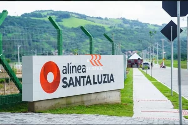 Terreno de esquina em Loteamento