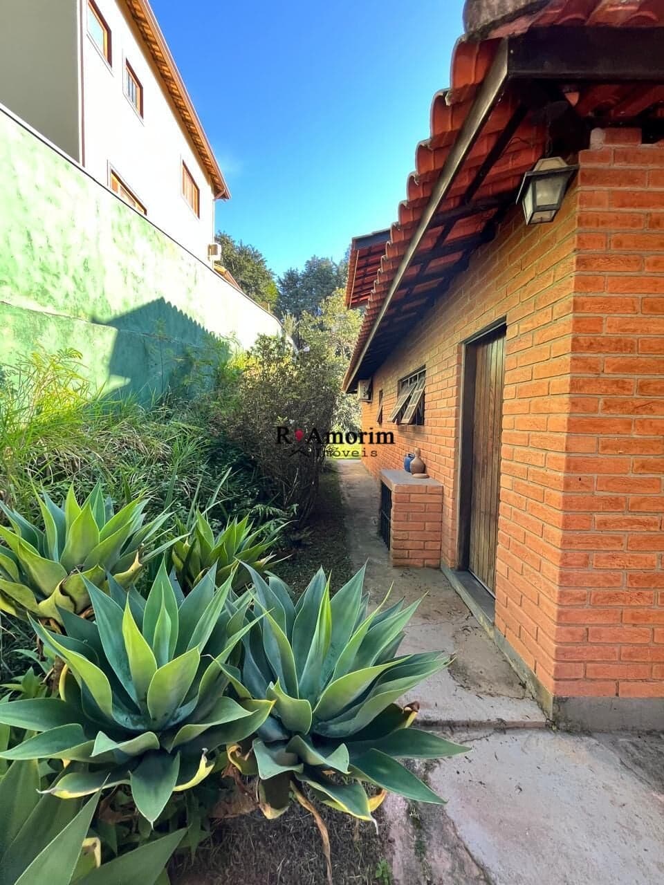 Casa térrea, a venda, no condomínio São Fernando em Barueri/SP