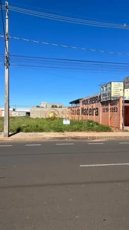 Terreno comercial na Avenida principal do Monte Hebron
