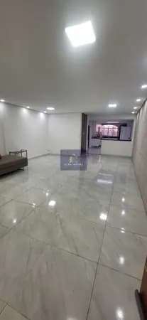 Casa toda moderna para alugar na região da Vila Mascote!!!