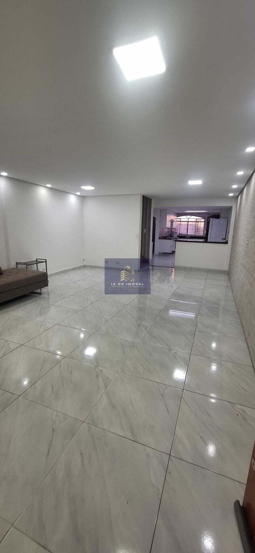 Casa toda moderna para alugar na região da Vila Mascote!!!