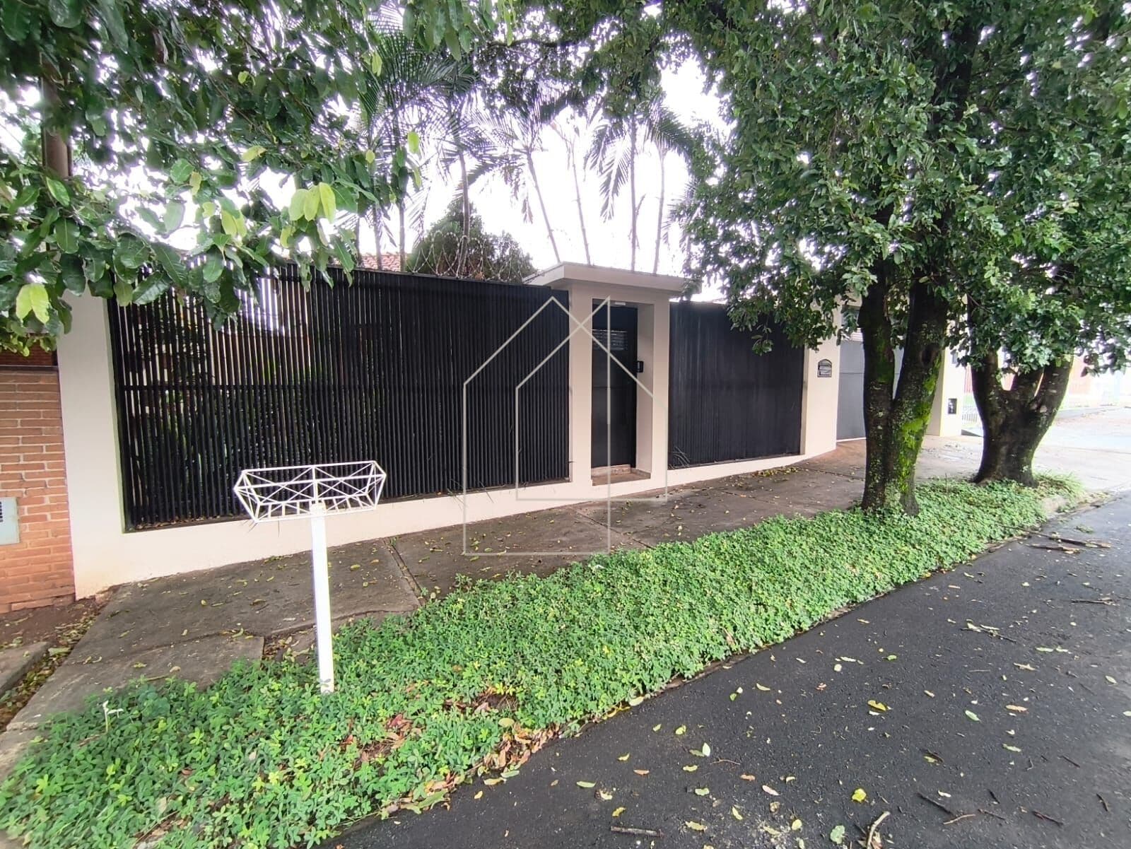 Casa Padrão em Nova Matão, Matão/SP