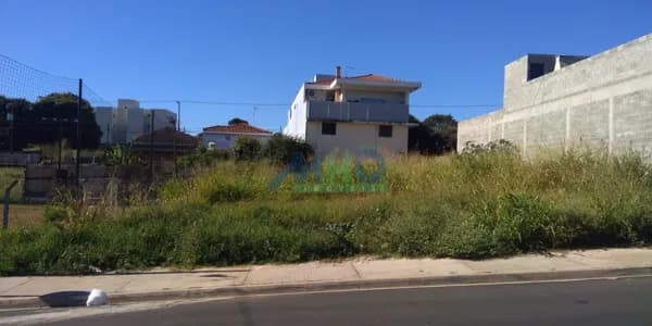 Lote/Terreno em São Carlos - Vila Max