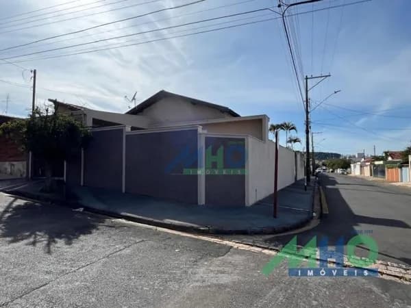 Casa em São Carlos - Vila Faria