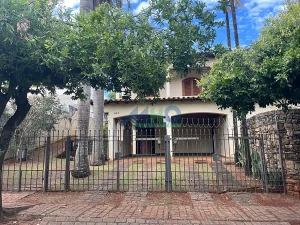 Casa em São Carlos - Centro