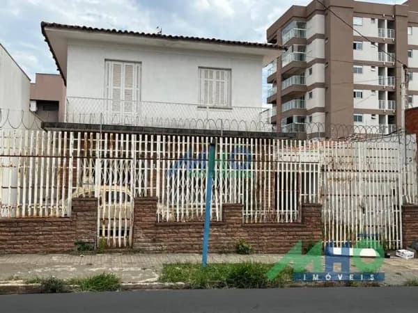 Casa em São Carlos - Centro