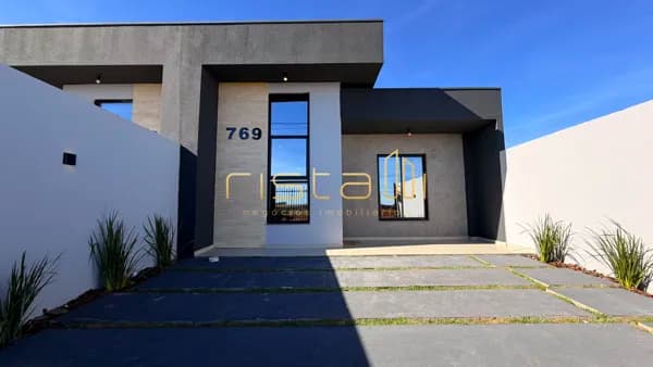 Casa Térrea Nova no Paraíso Tropical I | Terreno Amplo e Acabamento de Alto Padrão