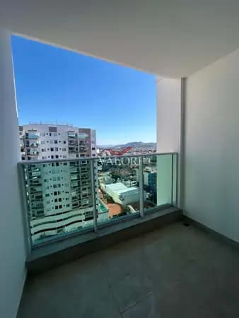 Apartamento de 2 Quartos com 1 Suíte na melhor localização de Itapuâ