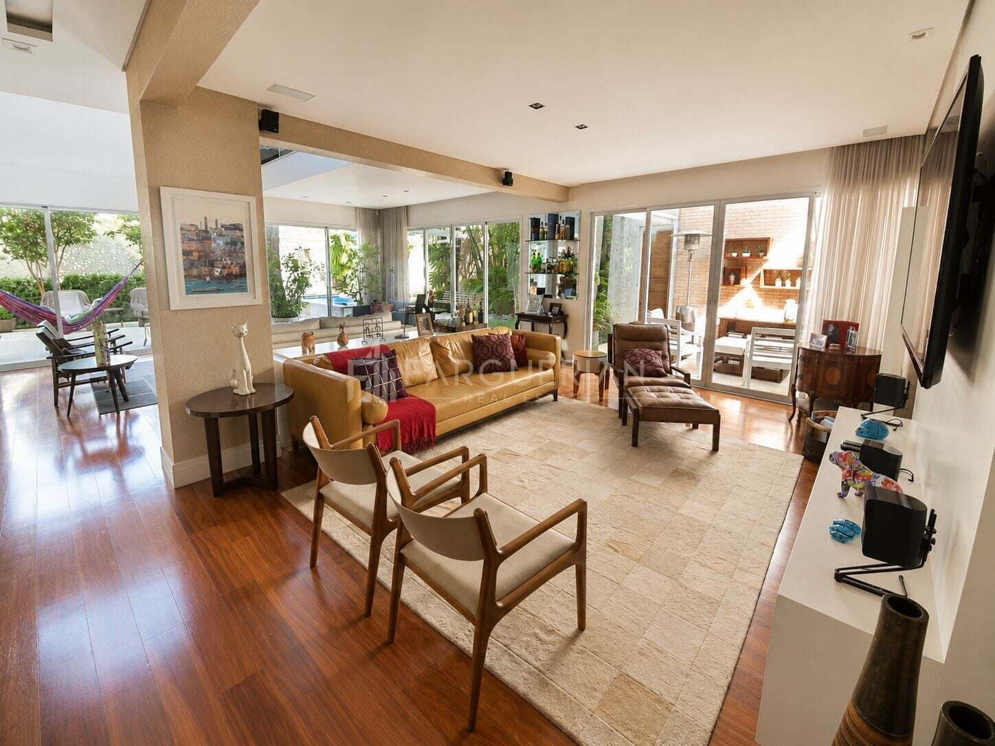 Casa de alto Padrão em Condomínio no Brooklin com piscina.