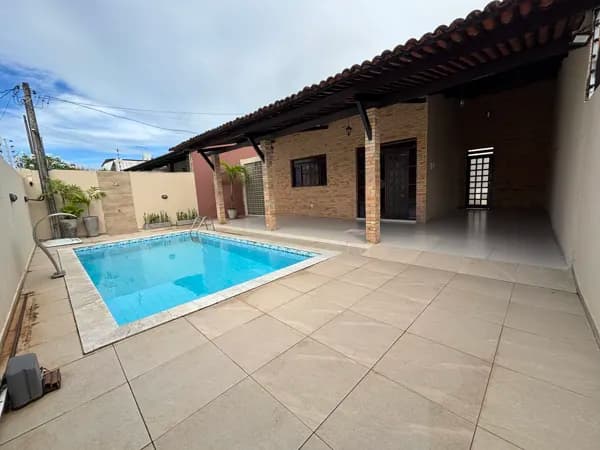 Casa à Venda 237 metros 04 quartos R$: 1.200.000 Miramar- João Pessoa-PB