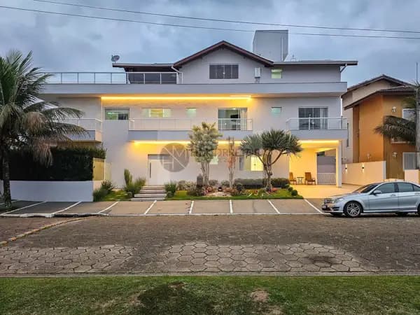 Casa Alto Padrão em Jardim Três Marias, Peruíbe/SP