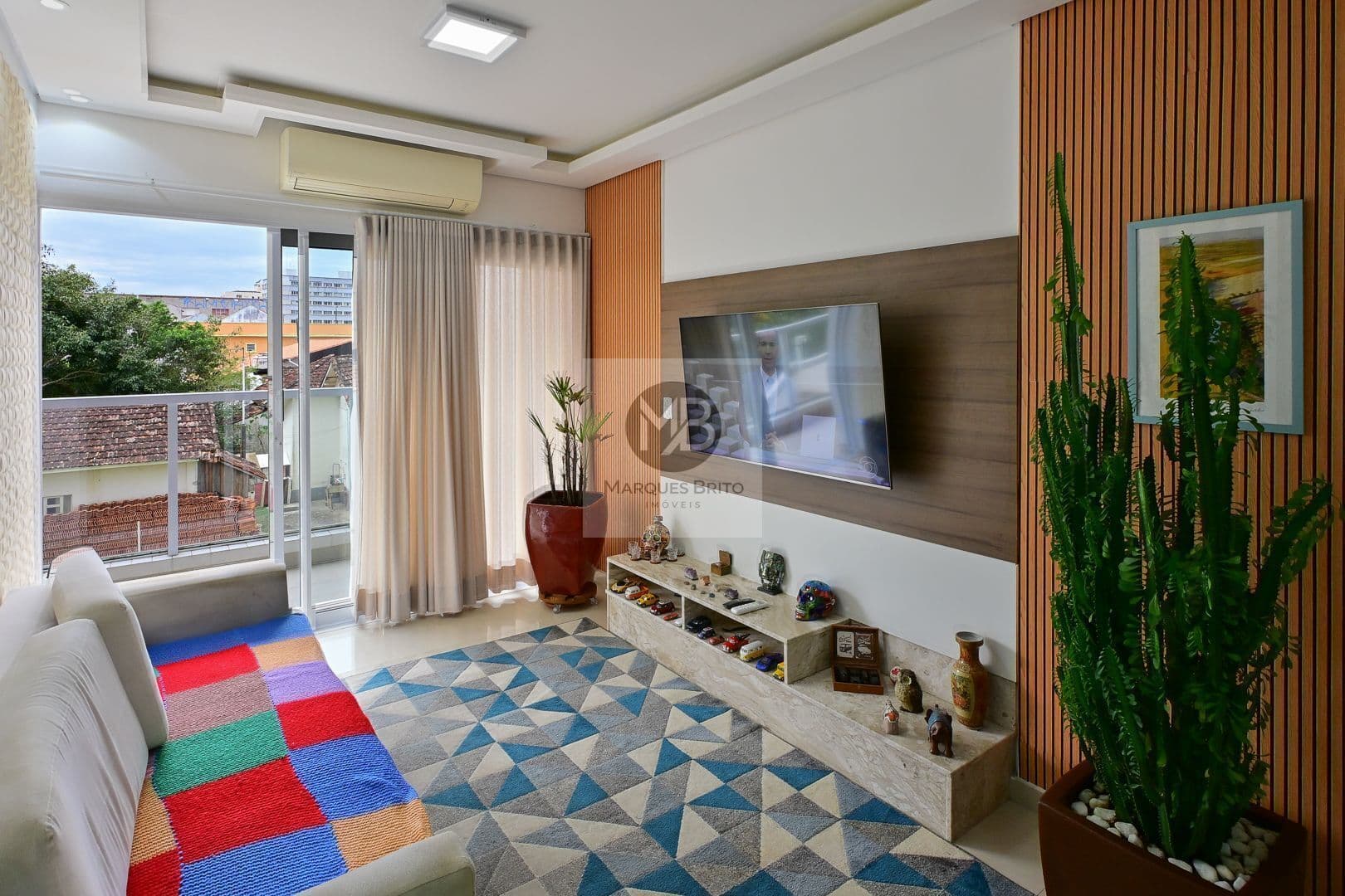 Apartamento com 2 quartos para alugar, 83 m² - Centro - Peruíbe/SP