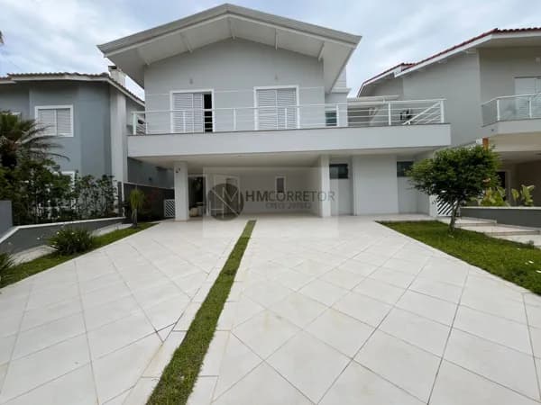 Sobrado em Condomínio em Bougainville Residencial I, Peruíbe/SP