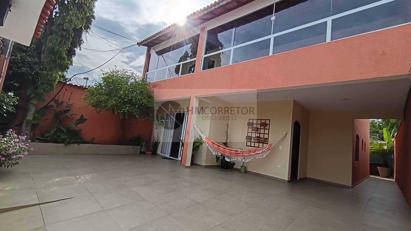 Casa Sobrado com jacuzzi em Estância Balneária Belmira Novaes, Peruíbe/SP