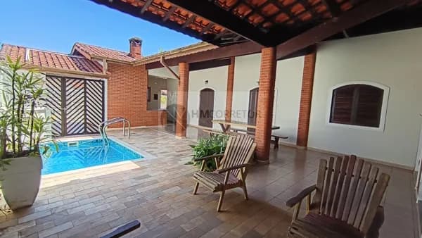 Casa Térrea com Piscina próxima da Praia em cidade Nova Peruíbe- Peruíbe SP