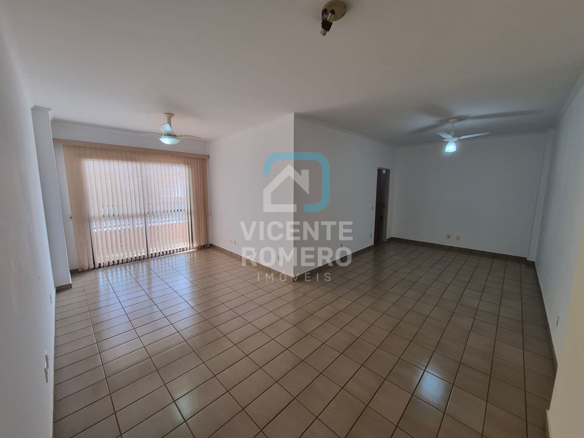 Apartamento Padrão Amplo Para Venda 3 quartos 1 Suite
