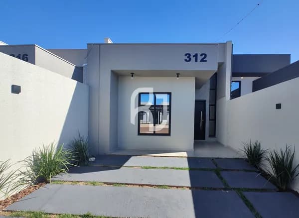 Casa com suíte dois quartos com espaço para toda a familía