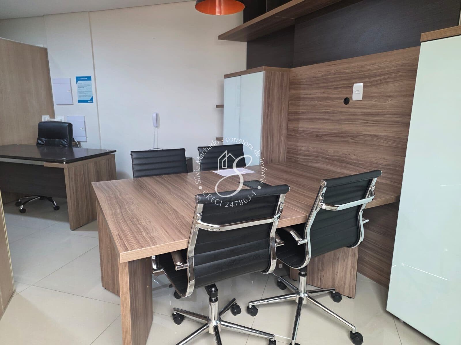 Sala comercial à venda Golden Office
