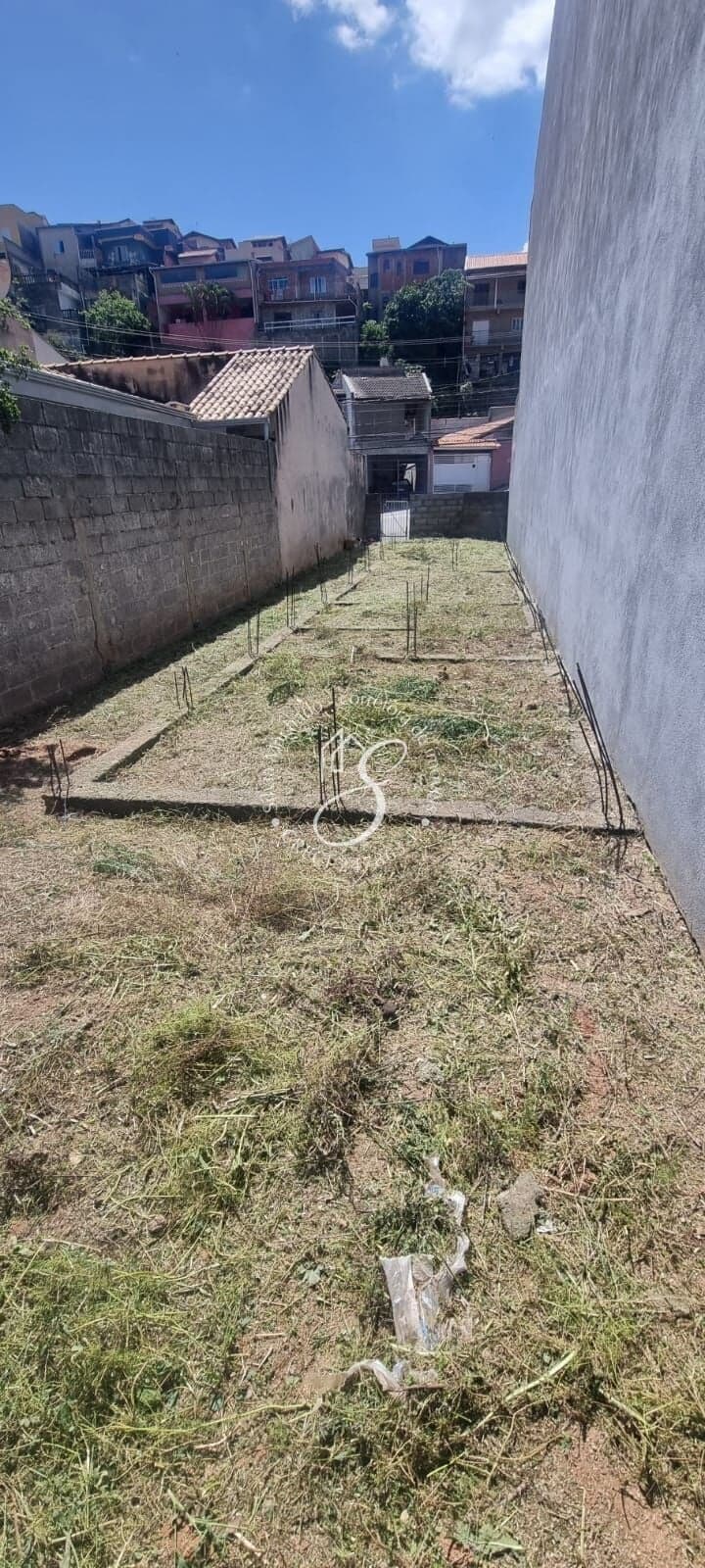 Terreno à venda - Jardim Caçula