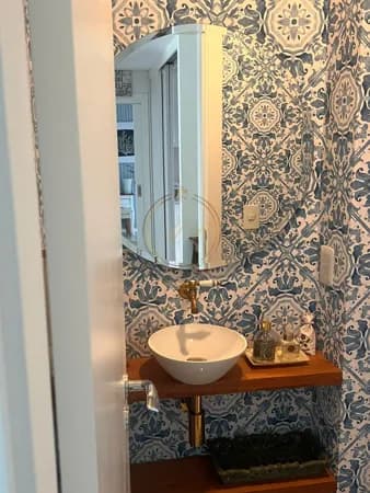 Apartamento finamente decorado e mobiliado p/ locação