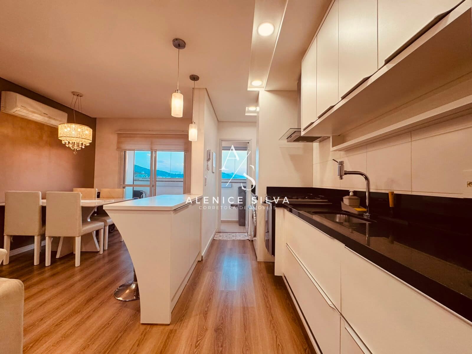 Apartamento 02 dormitórios sendo um suite em Areias, São José/SC