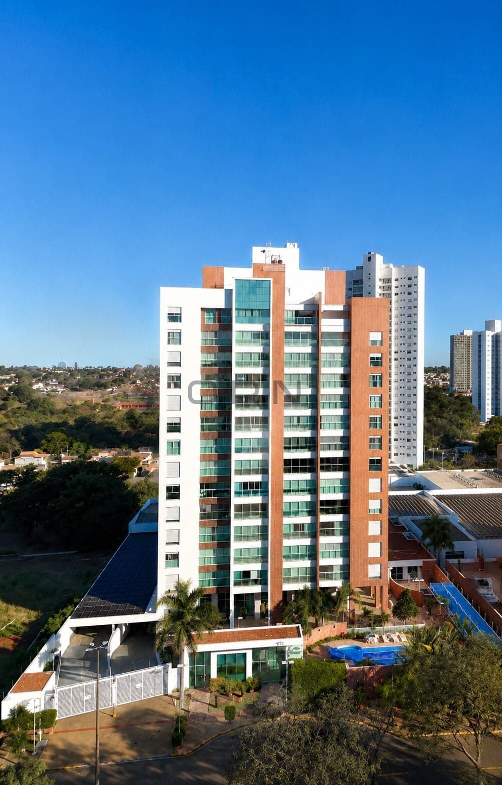 Excelente apartamento próximo ao Parque dos Poderes/ Parque das Nações.