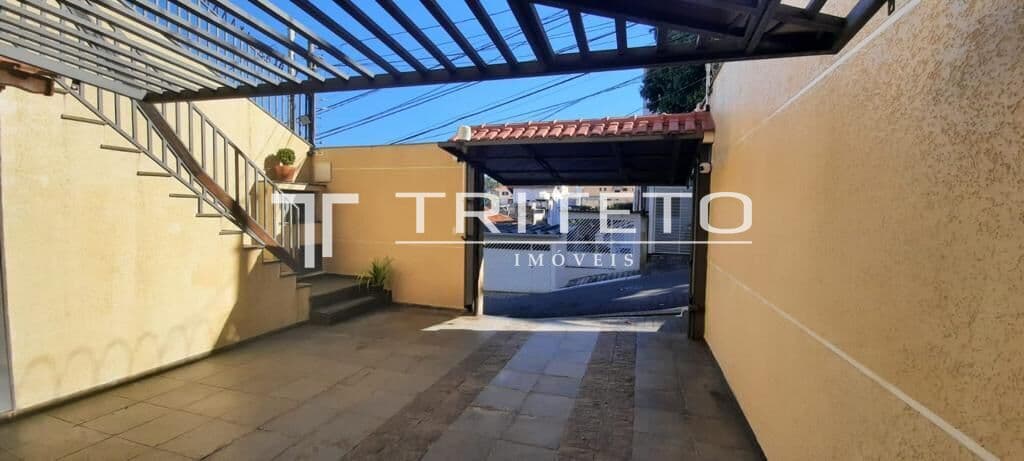Sobrado Triplex Totalmente Reformado no Tucuruvi – 4 Vagas e a 5 Min do Metrô!