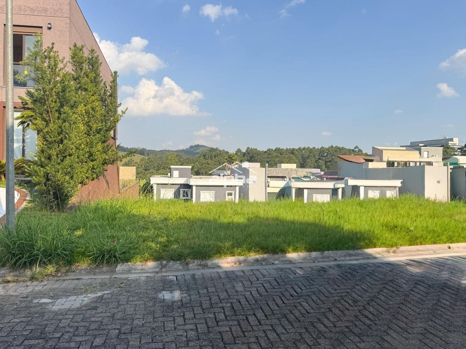 Lote/Terreno em Santana de Parnaíba - Tamboré